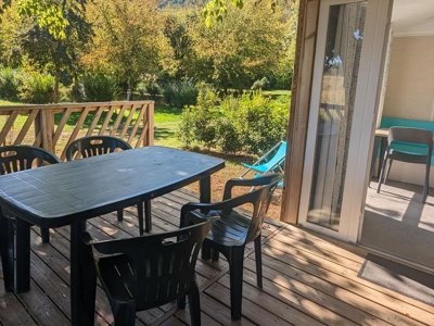 Cliquez pour découvrir toutes les photos de l'HÉBERGEMENT ! mobil-home - Dordogne Les Cinq Châteaux photo 2