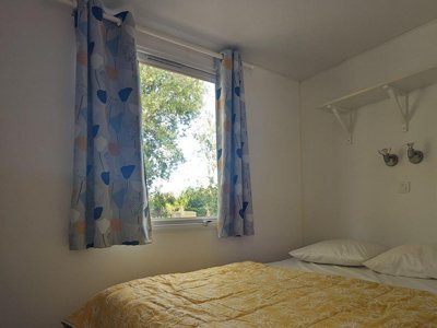 Cliquez pour découvrir toutes les photos de l'HÉBERGEMENT ! mobil-home - Dordogne Les Cinq Châteaux photo 4