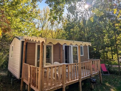 Cliquez pour découvrir toutes les photos de l'HÉBERGEMENT ! mobil-home - Dordogne Les Cinq Châteaux photo 7
