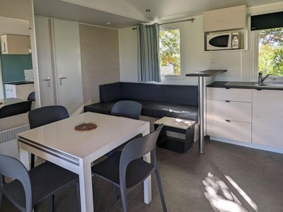 Cliquez pour découvrir toutes les photos de l'HÉBERGEMENT ! mobil-home - Dordogne Les Cinq Châteaux photo 3