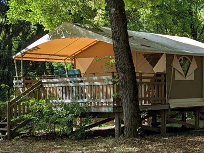 Cliquez pour découvrir toutes les photos de l'ÉTABLISSEMENT ! camping Dordogne Les Cinq Châteaux photo 30