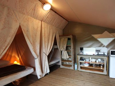 Cliquez pour découvrir toutes les photos de l'ÉTABLISSEMENT ! camping Dordogne Les Cinq Châteaux photo 4