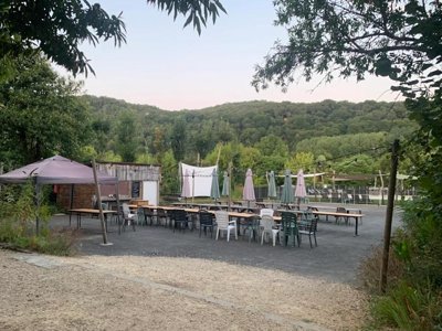 Cliquez pour découvrir toutes les photos de l'ÉTABLISSEMENT ! camping Dordogne Les Cinq Châteaux photo 8