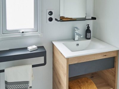 Cliquez pour découvrir toutes les photos de l'HÉBERGEMENT ! mobil-home - La Roucateille photo 4