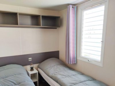 Cliquez pour découvrir toutes les photos de l'HÉBERGEMENT ! mobil-home - La Roucateille photo 3