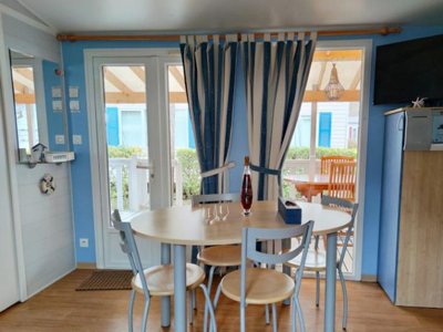 Cliquez pour découvrir toutes les photos de l'HÉBERGEMENT ! mobil-home - La Roucateille photo 3