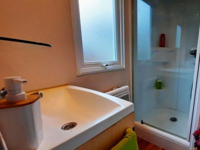 Cliquez pour découvrir toutes les photos de l'HÉBERGEMENT ! mobil-home - La Roucateille photo 3