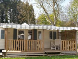 Camping Pas Cher vous présente avec son site Officiel campingpascher.fr, le Camping Flower Des Vallées classé 3 étoiles, situé sur la commune de Saint Brieuc dans le département Côtes-d'armor (Bretagne) en France. Le camping Flower Des Vallées, vous présente un hébergement de type mobil-home de 35 m². Le camping Flower Des Vallées vous propose du mardi 07 avril au mardi 14 avril 2026 pour 7 nuits à 567€. Cette location propose 78 dates différentes pour réserver votre séjour. Découvrez également les 15 autres gammes d'hébergements du camping. Les Avis clients pour le Camping Flower Des Vallées sont excellents avec une note moyenne de 10 sur 10. Piscine chauffée, Piscine couverte, Animations familiales, Club enfants, Aire de jeux enfants, Baby-foot, Ping-pong, Terrain multisports, Bar, Dépôt de pain, Plats à emporter, Épicerie,... En savoir plus : cliquez-ICI.